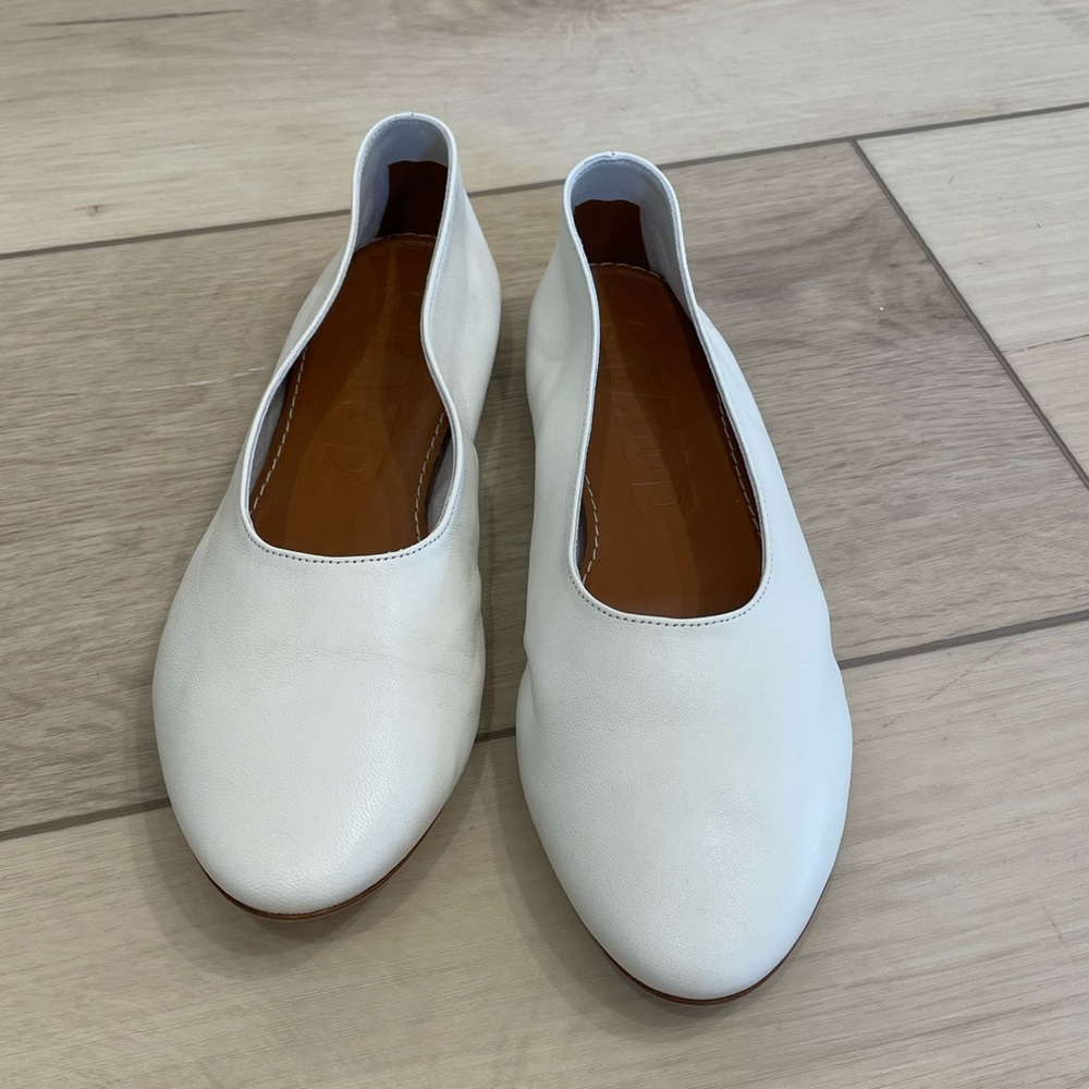 BRAND NEW STAUD FLATS